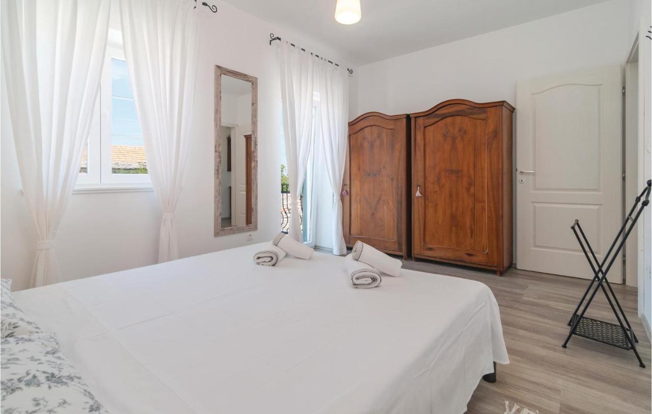 Stunning Home In Primosten With Kitchen ภายนอก รูปภาพ
